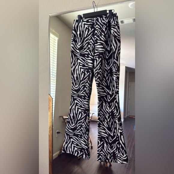 Zara Black and White Zebra Print Wide Leg Pants - Picture 1 of 3